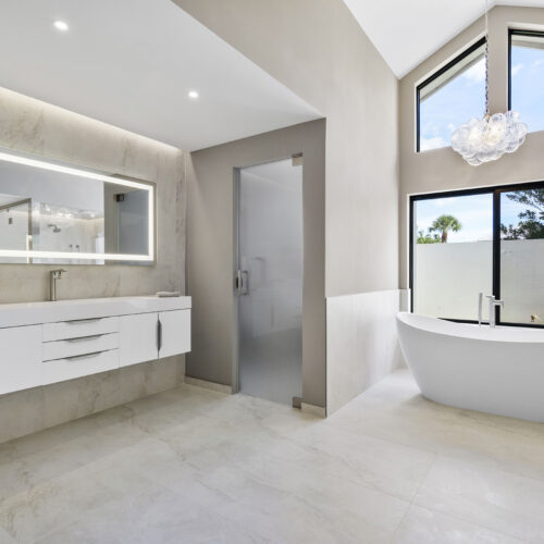 ID4-028-Master-Bath-Left