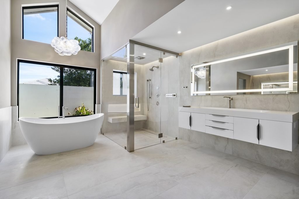 ID4-028-Master-Bathroom-Right-1024x683